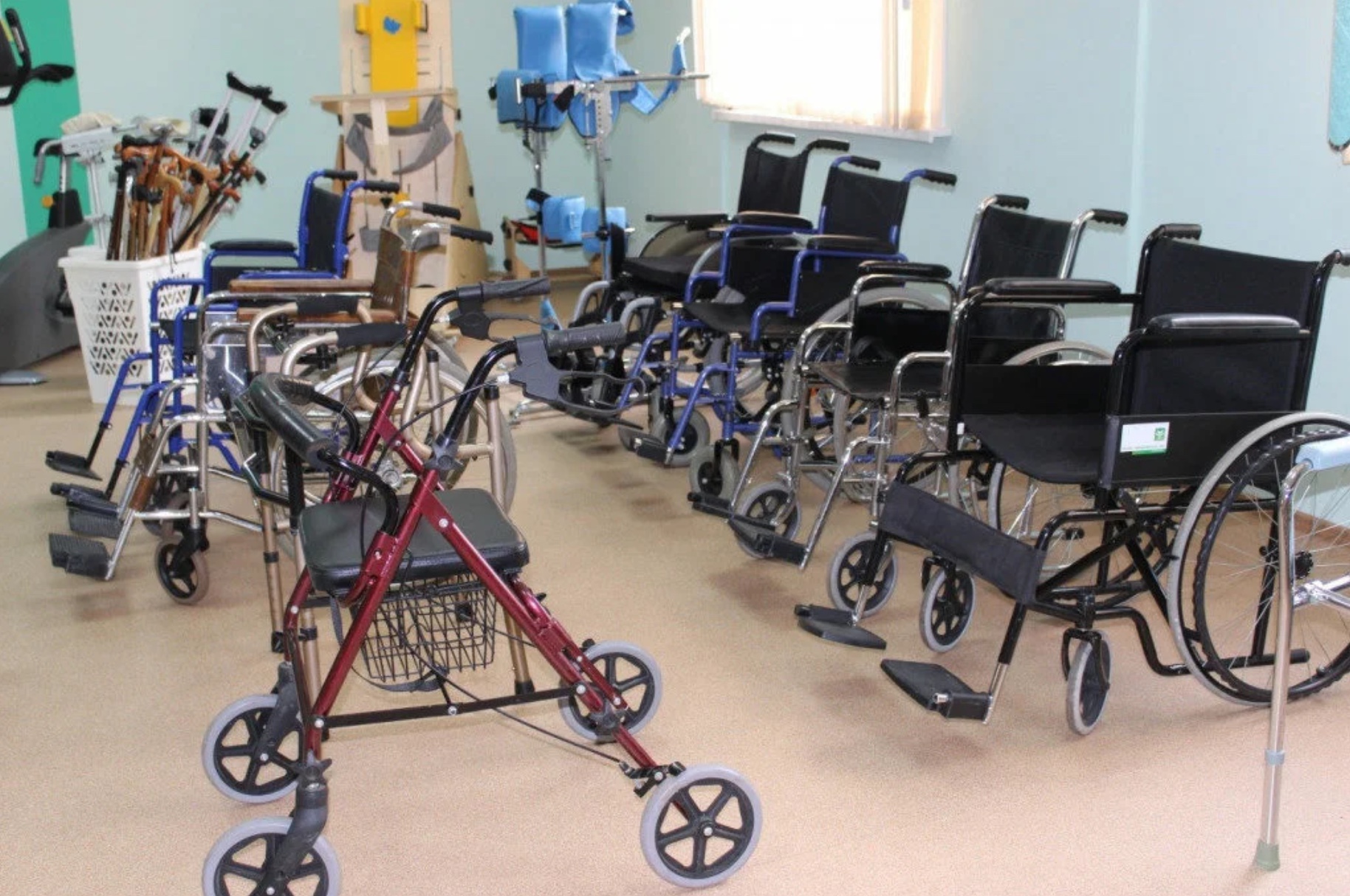 В Подмосковье инвалиды станут получать пособия на покупку средств реабилитации