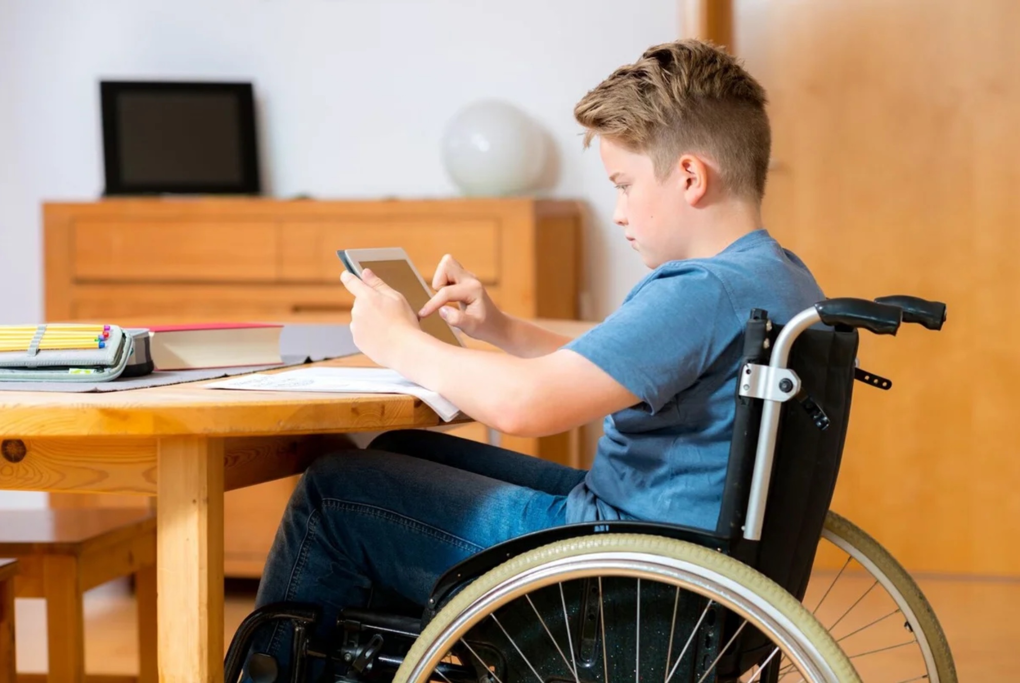 Эксперты утверждают, что образовательные онлайн-платформы не адаптированы для детей-инвалидов