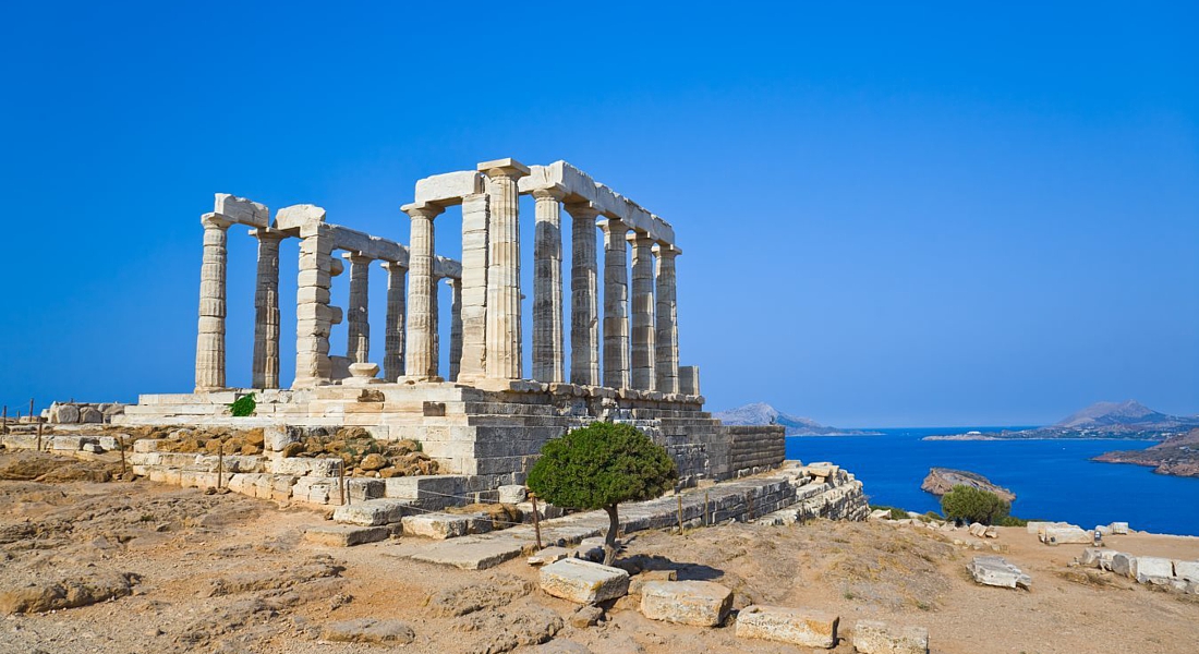Греция разрешила въезд всех туристов, в том числе и русских