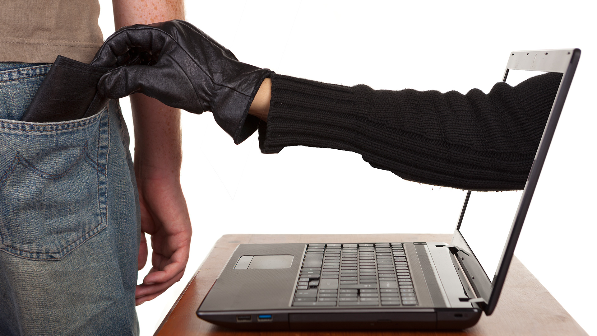Принят закон, который поможет гражданам бороться с мошенничеством в сети