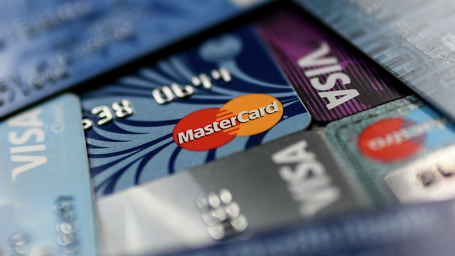 При оплате банковской картой будут действовать новые правила