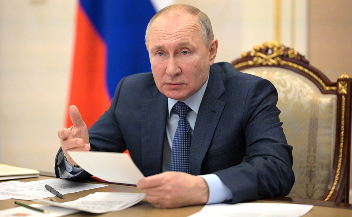 Путин подписал закон, «отменяющий» пенсионную реформу с 1 января
