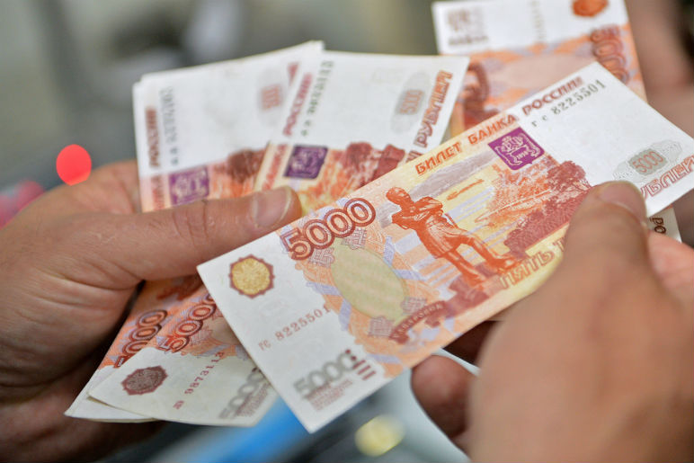 Появилась новая информация о выплате пенсионерам 10 000 рублей
