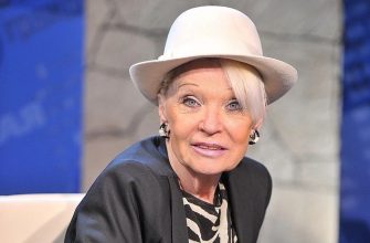 Назван реальный размер пенсии актрисы Светланы Светличной