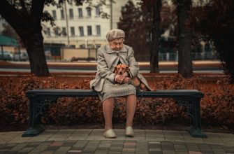 Ликбез: какие льготы от государства положены одиноким пенсионерам