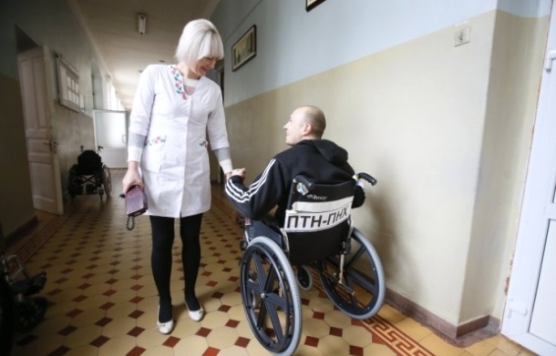 Центр защиты прав граждан помог Борису Плохотину получить инвалидную коляску с электроприводом