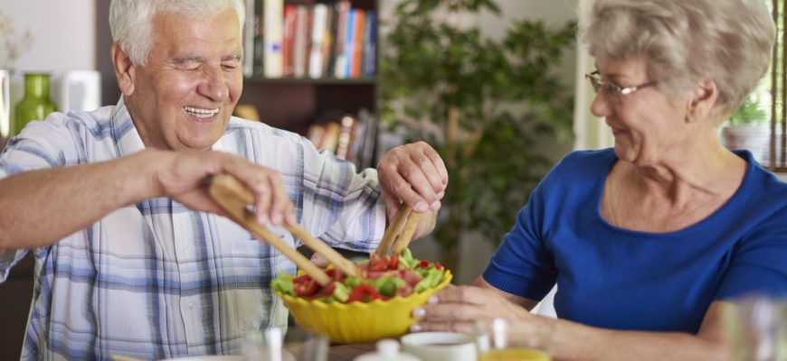 ТОП- 6 продуктов для пенсионеров: диетолог объяснил, как отсрочить деменцию с помощью еды