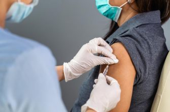 В Омской области ввели обязательную вакцинацию для лиц старше 60 лет